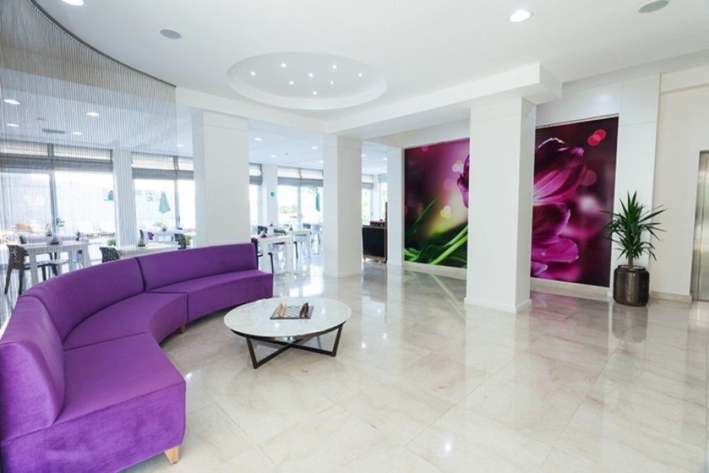 Ege Tulip Cesme Hotel Exterior foto