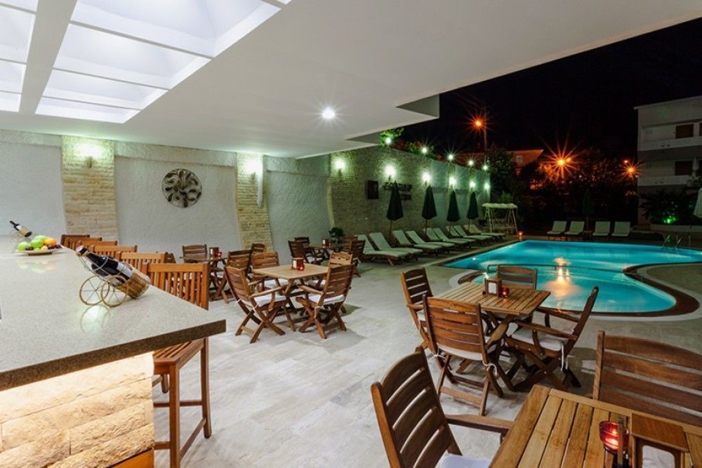 Ege Tulip Cesme Hotel Exterior foto