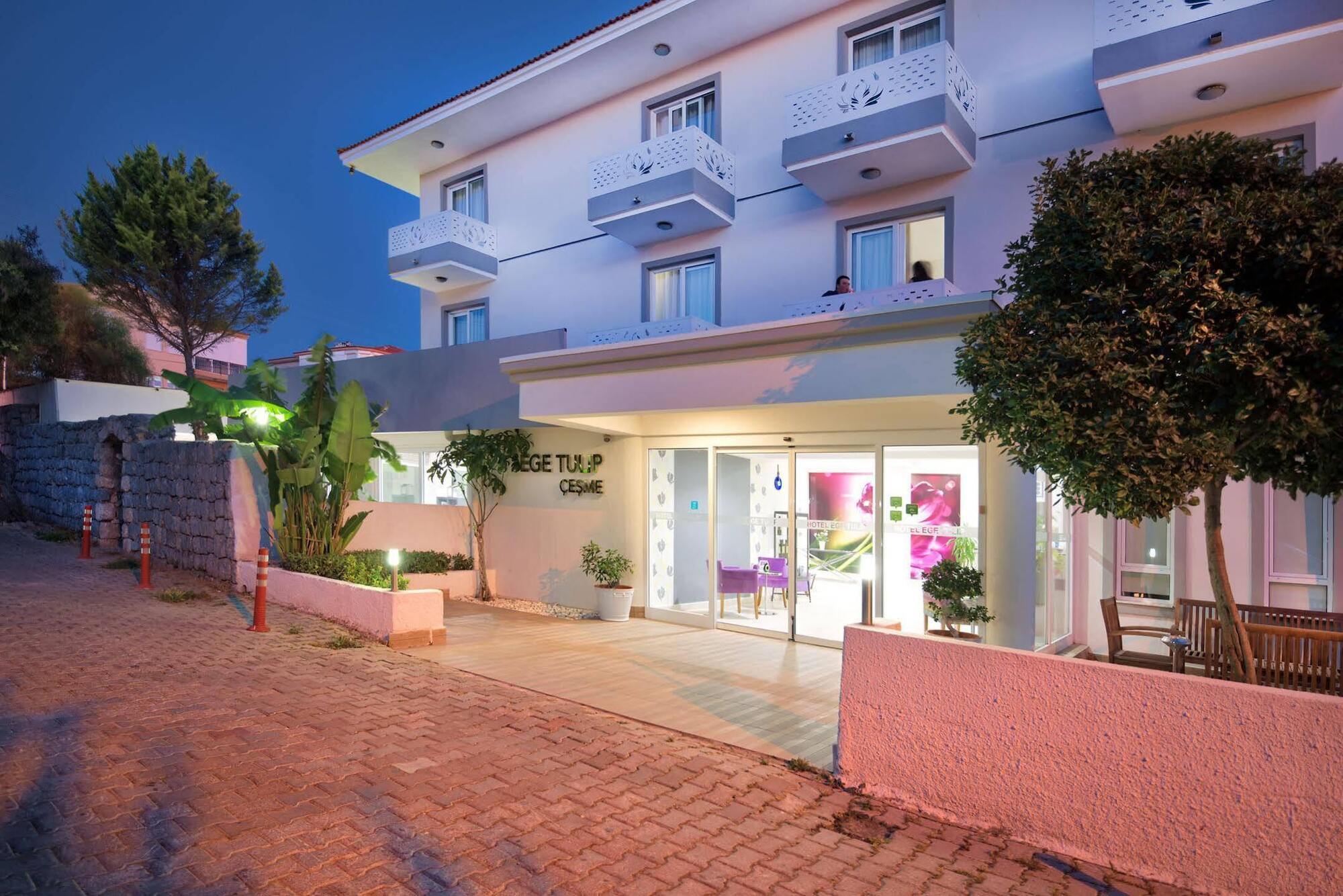 Ege Tulip Cesme Hotel Exterior foto